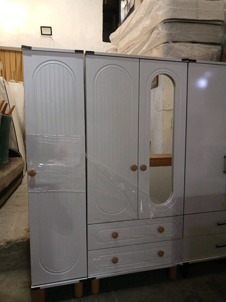 SIFIR BOHEM YATAK ODASI TAKIMI – 3 KAPILI DOLAP + ŞİFONYER + KOMODİN + - 6