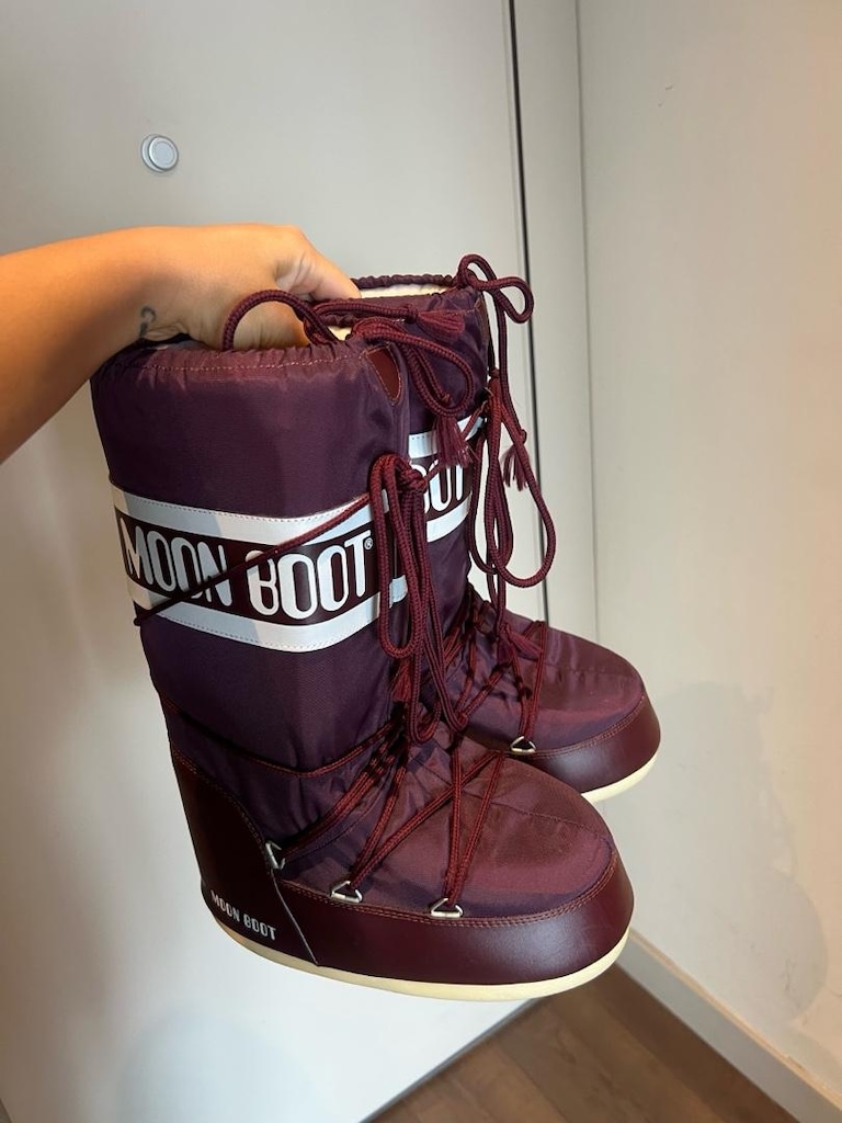 moon boot