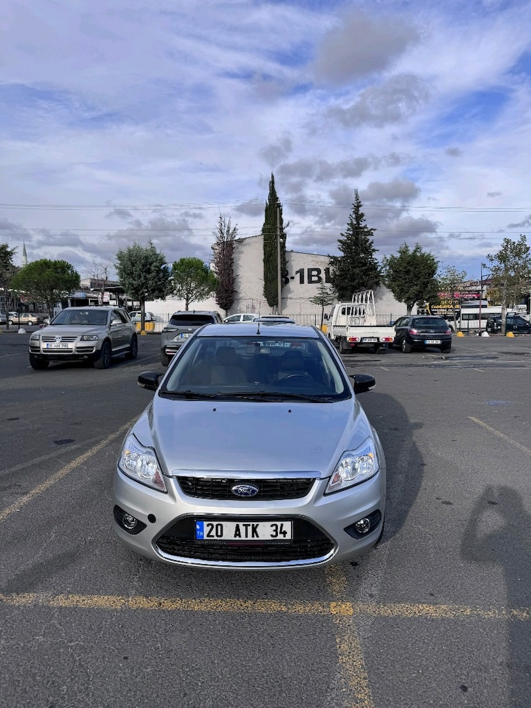 FORD FOCUS 2010 TREND X - 3