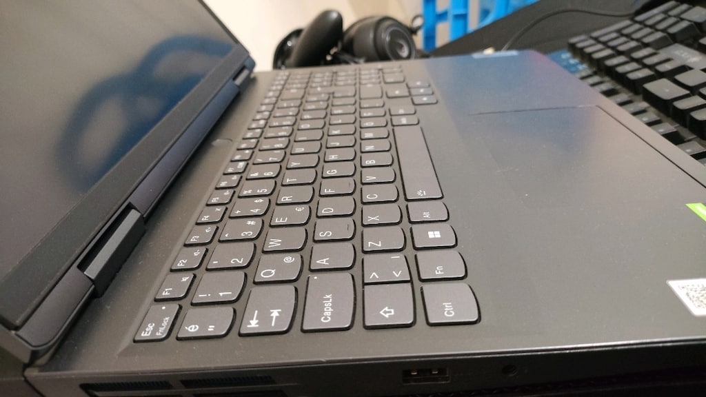 Temiz Lenovo IdeaPad gaming 3 - R7 6800h / RTX 3050 Tİ / 165 HZ 16 İNÇ - 4