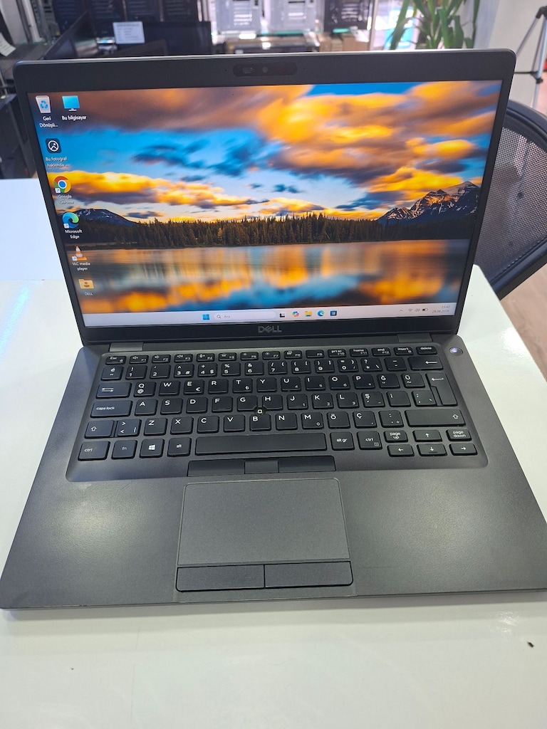 DELL LATITUDE 5400 INTEL I5 8265U 8GB DDR4 RAM 256GB M2 NVME SSD - 2