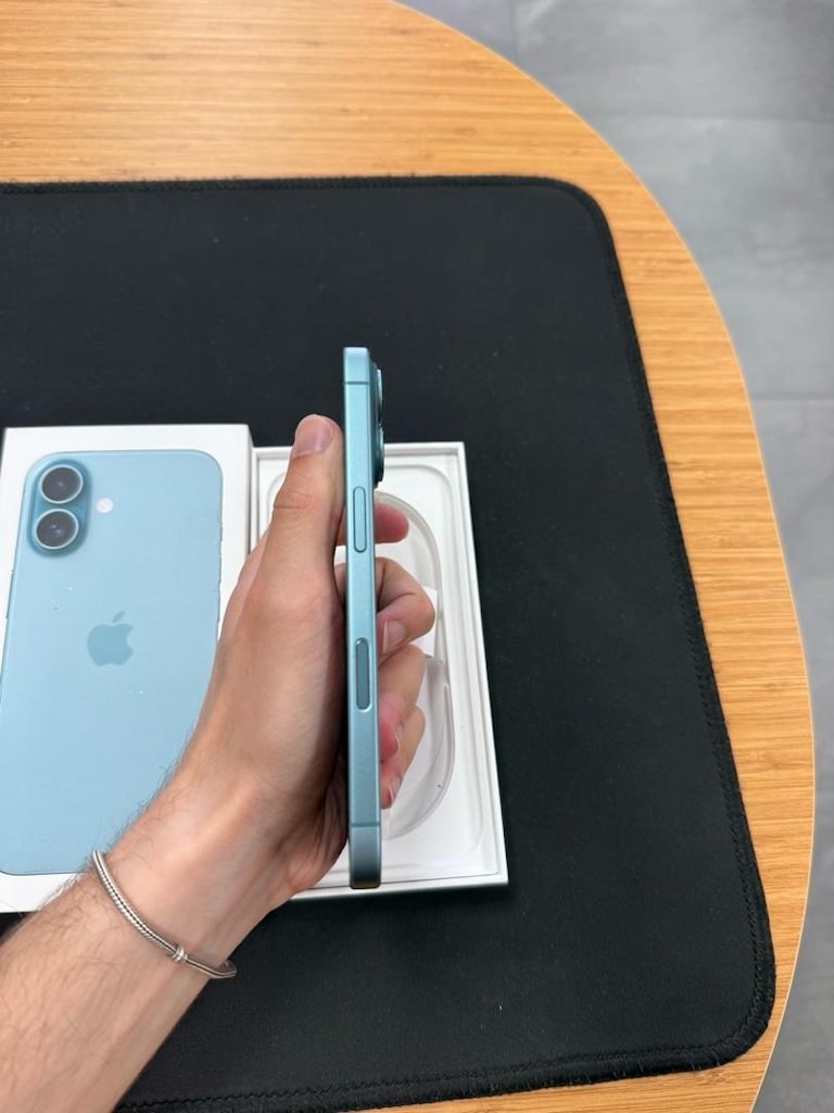 İphone 16 128 Gb Teal Temiz - 3