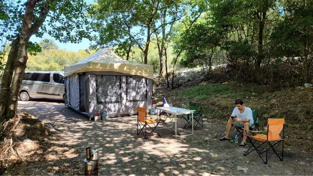 Kamp çadırı