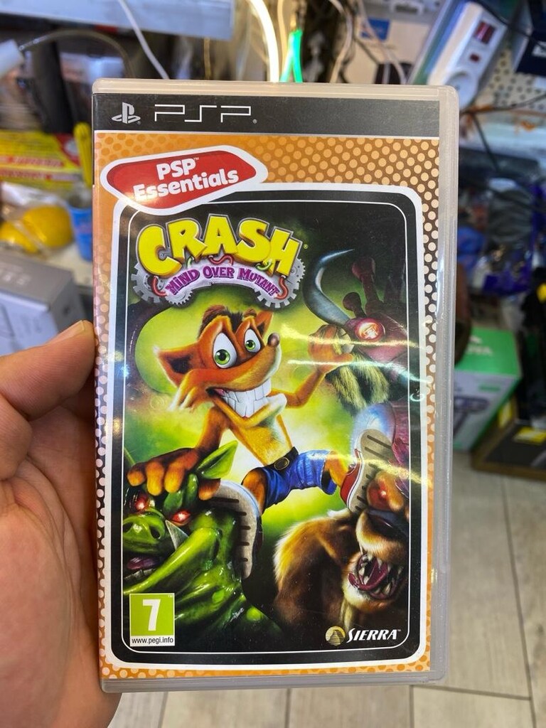 CRASH WİND OVER MUTANTS PSP OYUNU - 2
