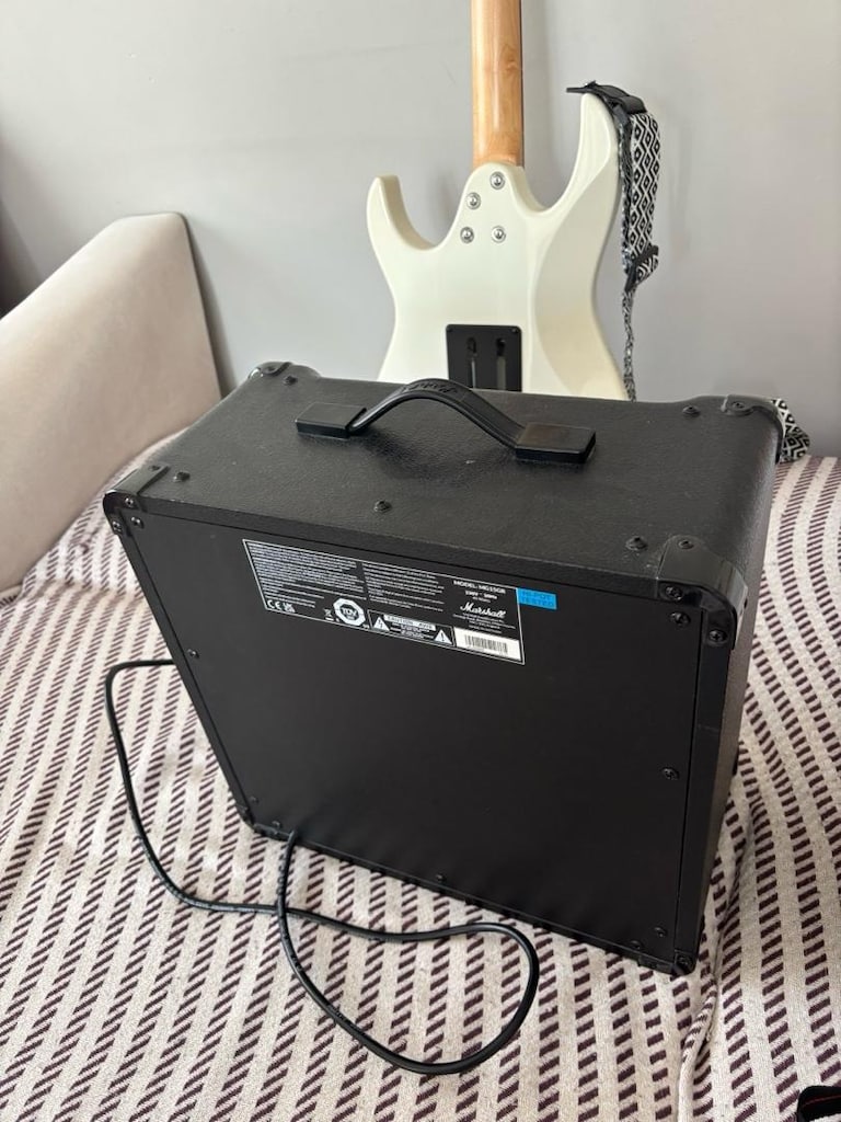 İBANEZ GRX20 ELEKTRO GİTAR+ MARSHALL MG15r AMFİ - 2