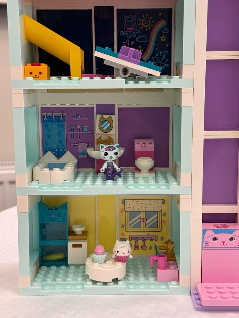 Lego Gabby’s Dollhouse - 2