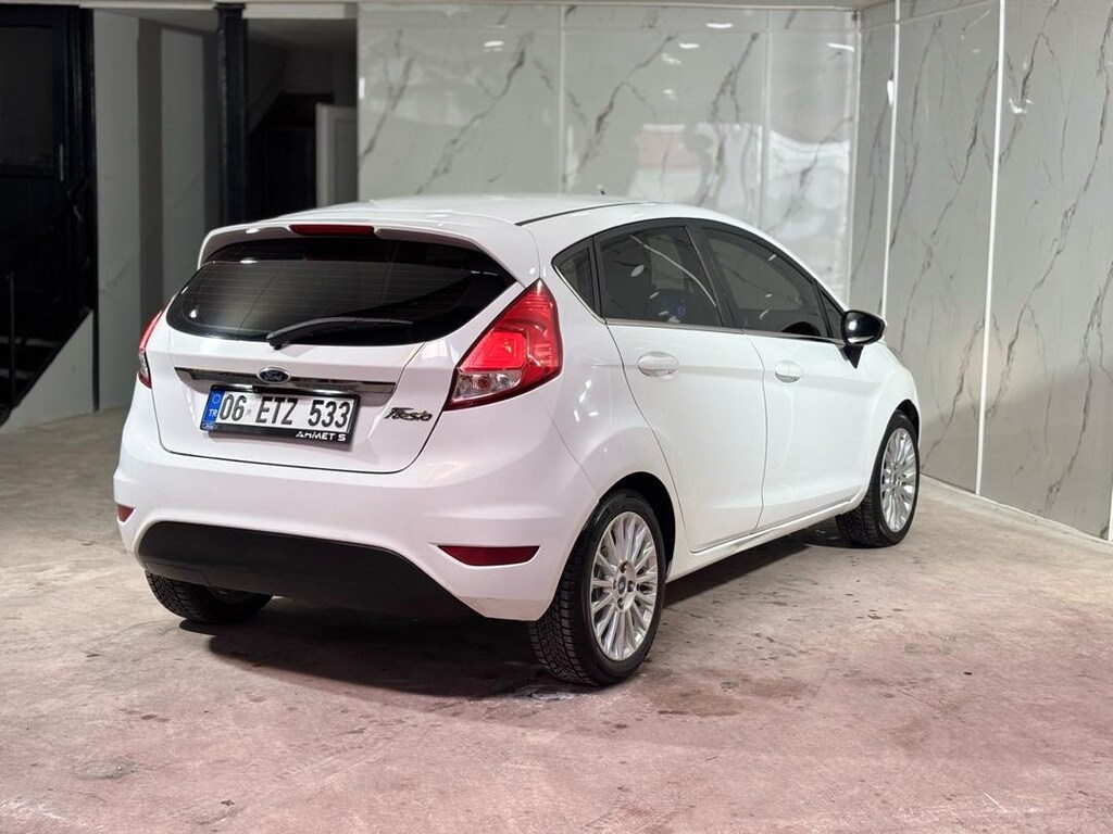 Ford Fiesta - 6