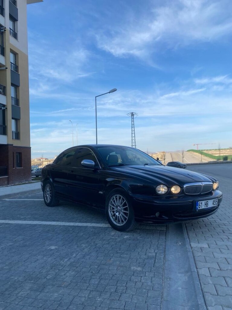 JAGUAR X-TYPE 2.0 D adının hakkını veriyor - 4