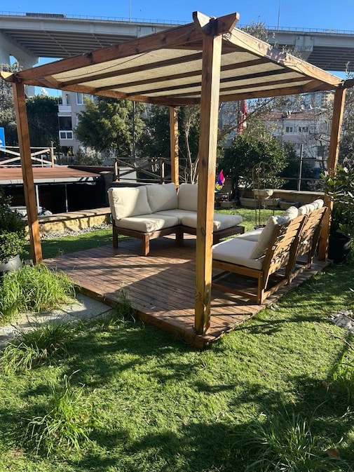 Çardak ve oturma grubu - Takım olarak satılık !