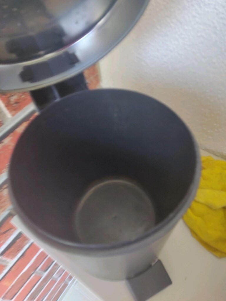 Çöp kovası - 6