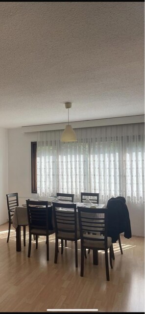 Kahverengi Ahşap Yemek Masa Sandalye Takımı
