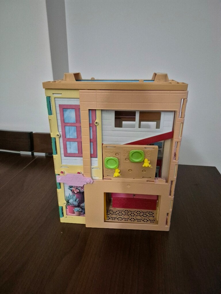 Barbie evi - 6