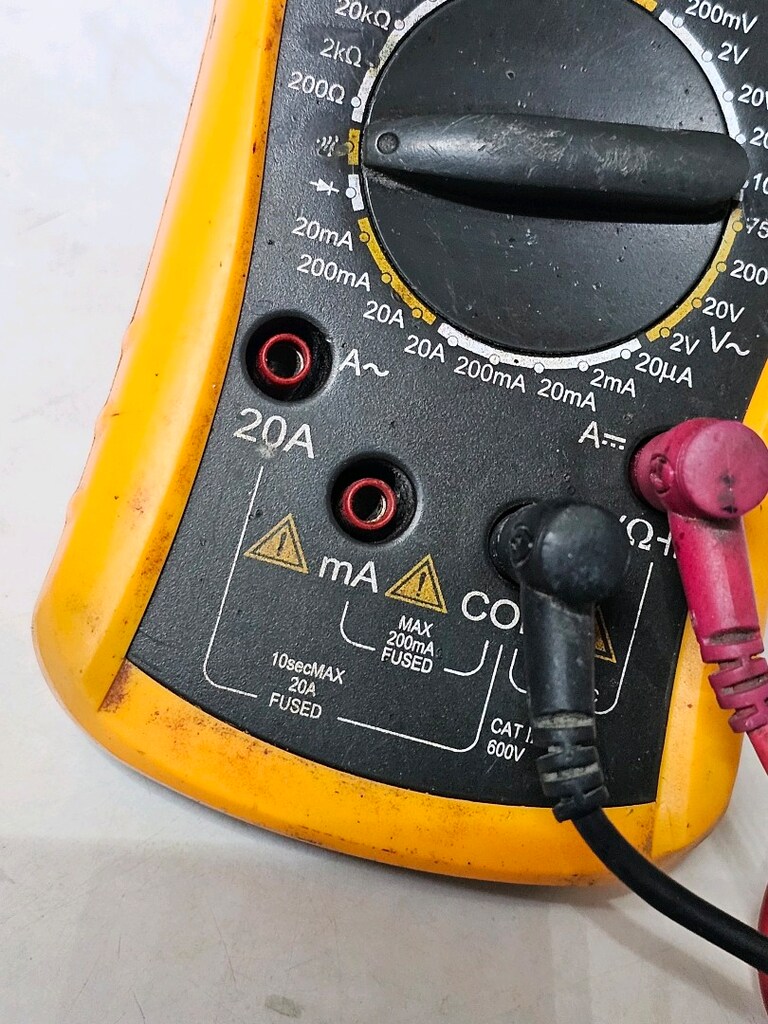 Victor VC890D Multimetre - 3