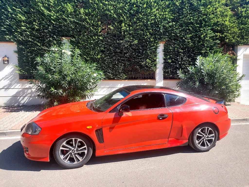 Hyundai COUPE