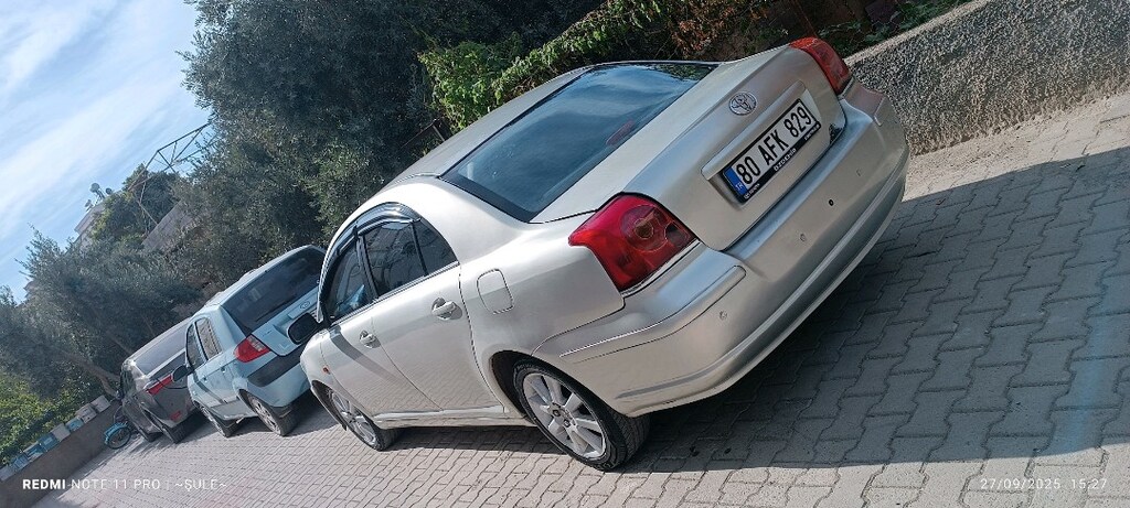 satılık temiz 2004 model Toyota Avensis - 5