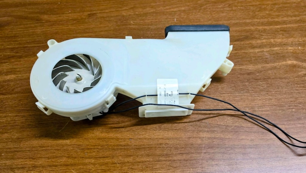 Buzdolabı Hava Üfleme / Evaporatör Fan Motoru ve Kanalı (Orijinal) - 2