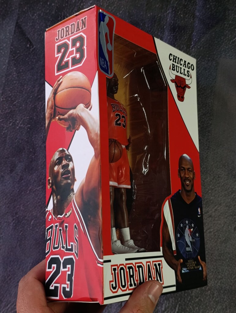 NBA Efsanesi Michael Jordan Figürü - Kutusunda Sıfır - 4