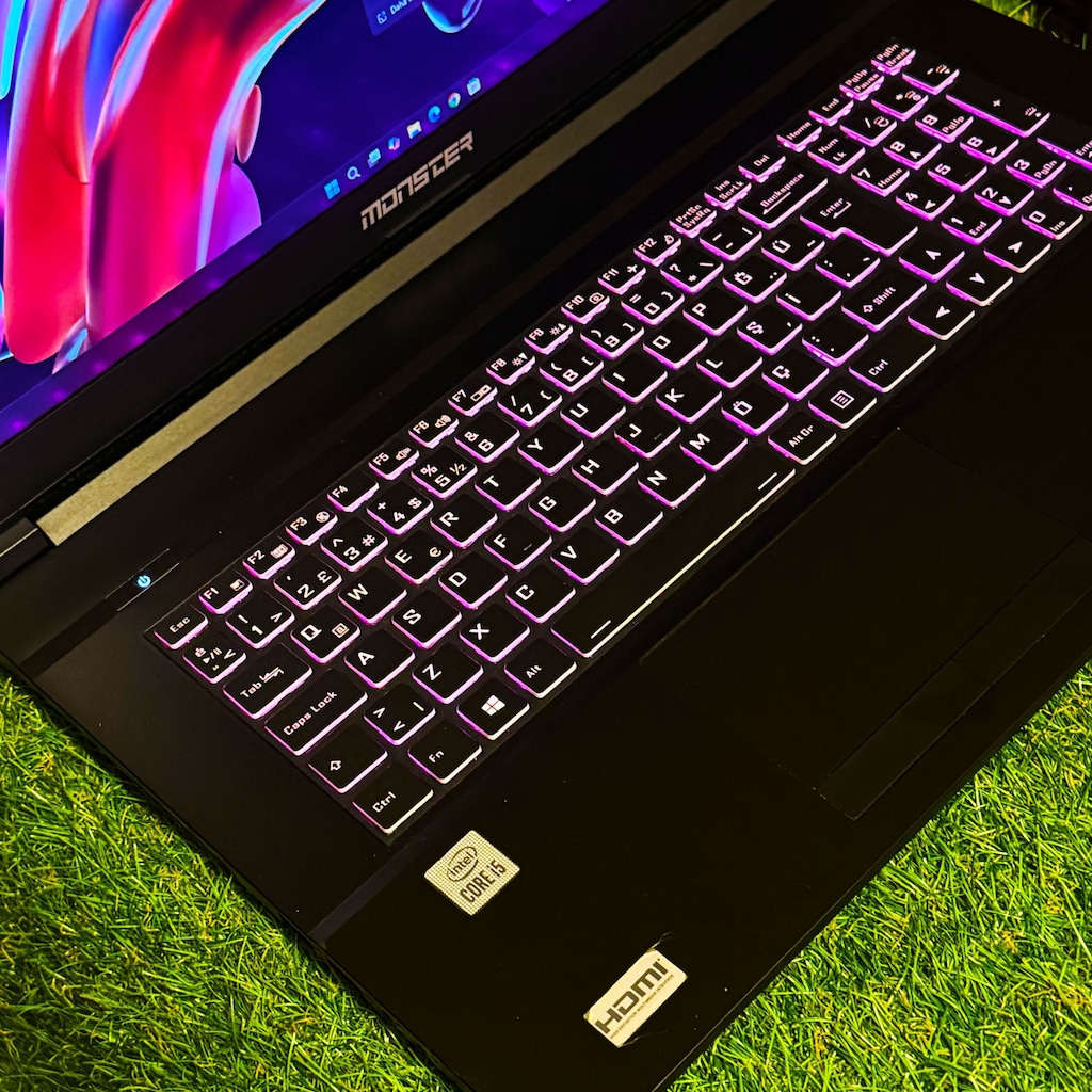 MONSTER ABRA A7 V12.4 – 17.3" 144Hz IPS / i5-10200H / 32GB RAM - 3