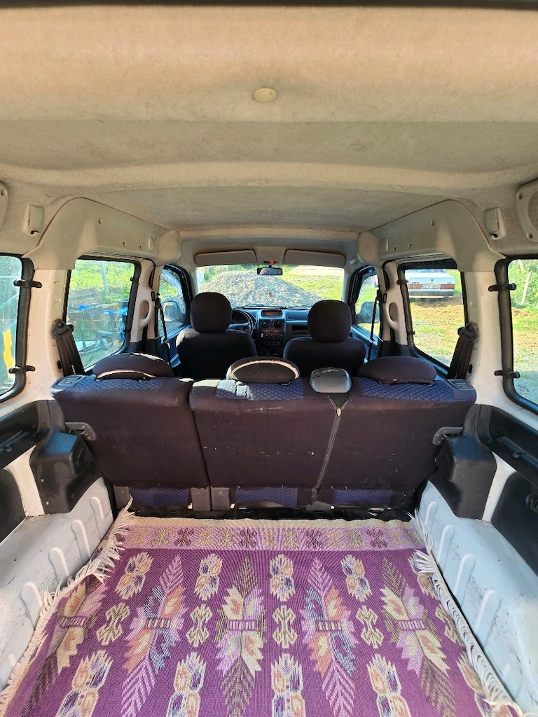 2005 PARTNER 1.9 - 9