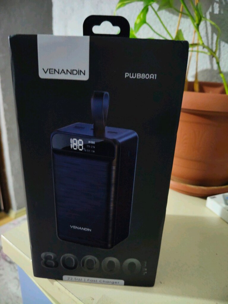 sıfır kutusunda 80.000lik powerbank vendndin msrka kaliteli LED ışıklı - 4
