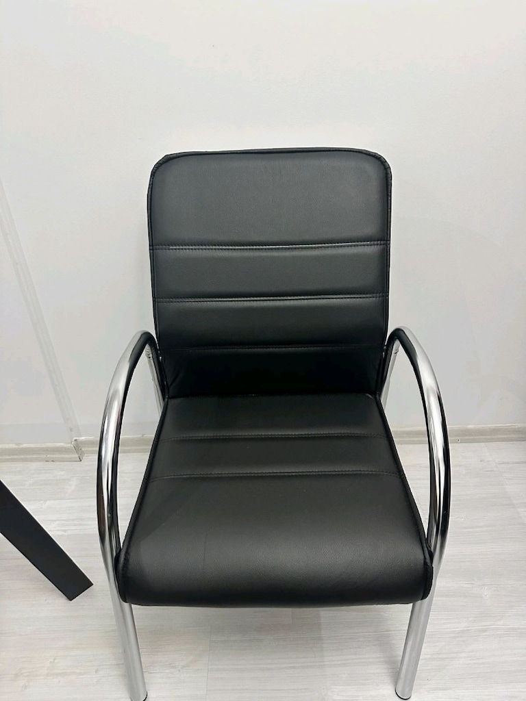 ofis takımı 1 aylık sıfır kulanilmadi acil resimde gördükleri hepsi ac - 7