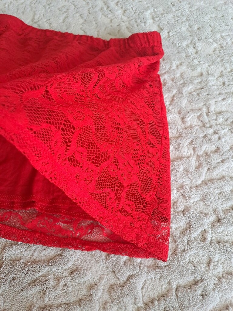 Kırmızı etek - 4