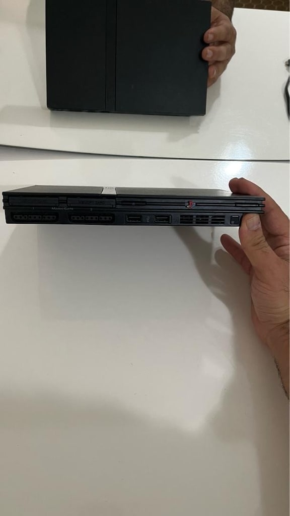 Sony Playsation 2 - 5