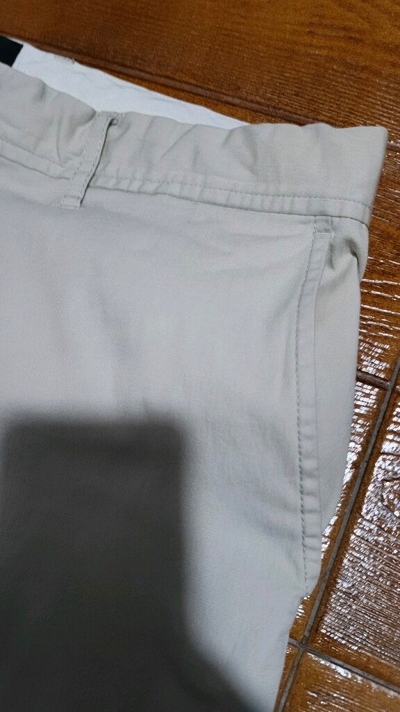 #Erkek pantolon.. likralı..Arka cep tarafında leke... - 2