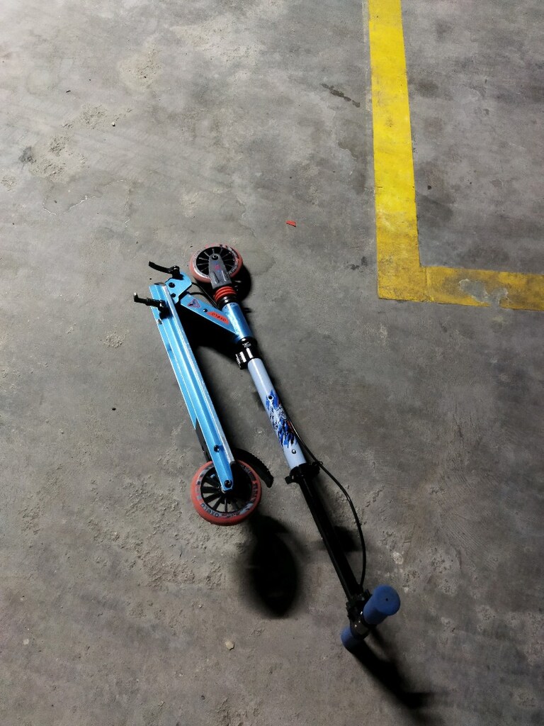katlanabilir frenli scooter - 4