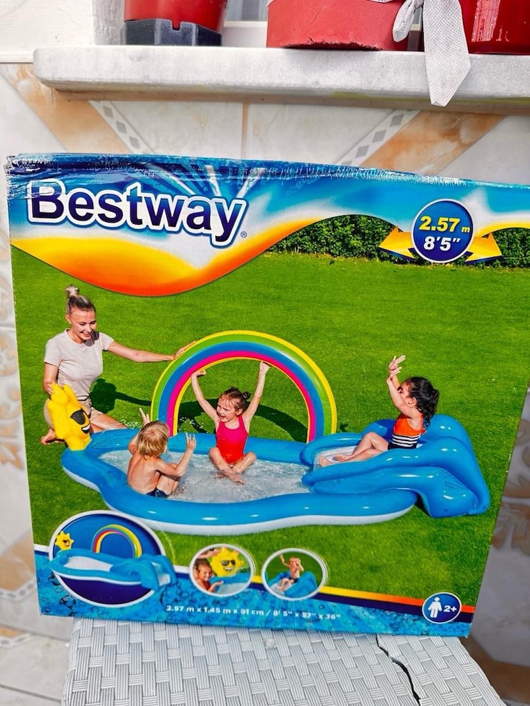 Bestway Kaydıraklı Gökkuşağı Fiskiyeli Havuz 53092 - 2
