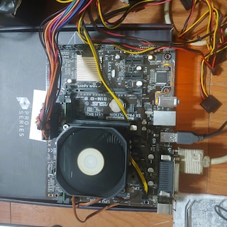 İNTEL SOKET 1150 = İ5 4590 CPU - 4