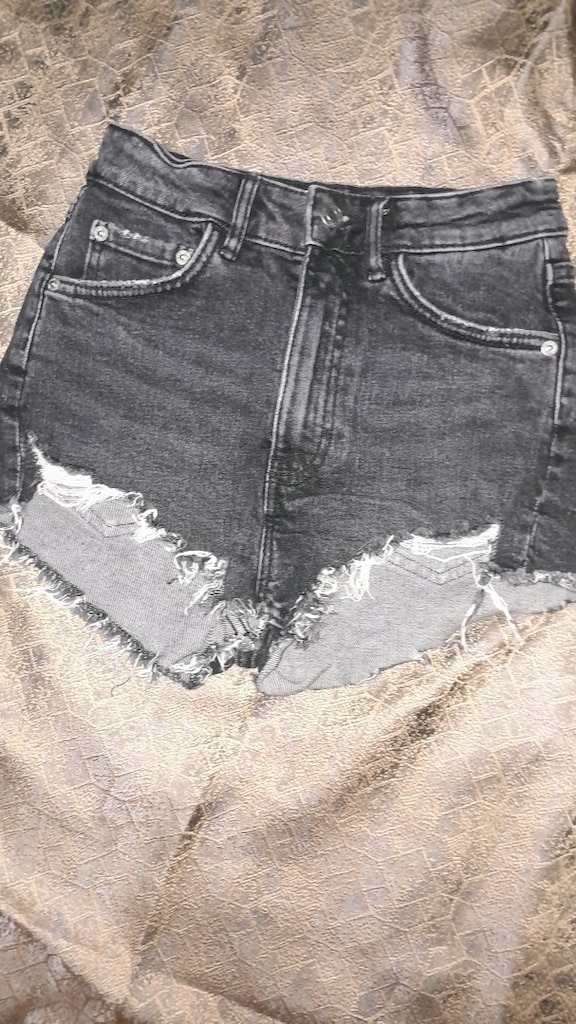 Zara Orijinal Yüksek Bel Siyah Denim Kot Şort
