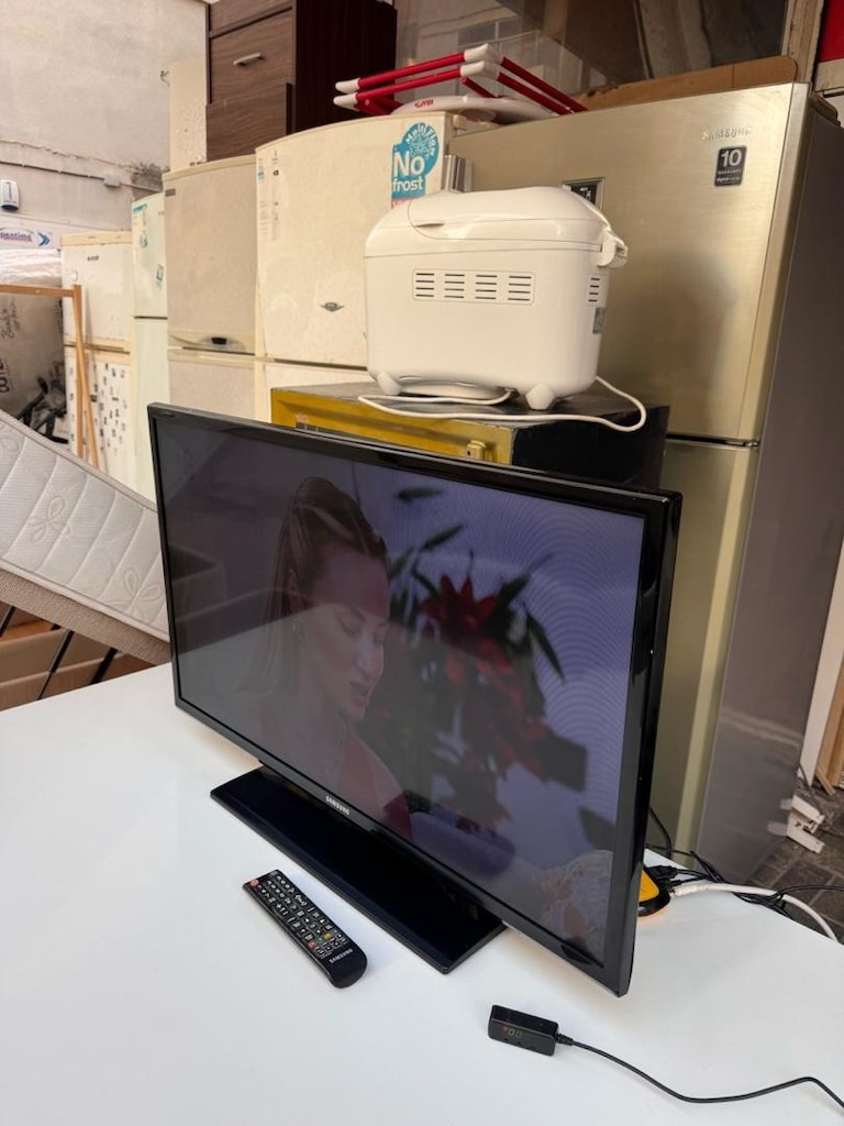 TV 80 EKRAN LCD TERTEMİZ SORUNSUZ - 3