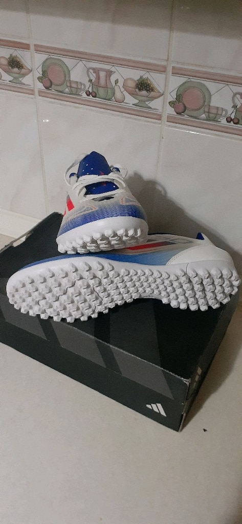 SIFIR - Adidas F50 Halı saha ayakkabısı 42.5 - 8