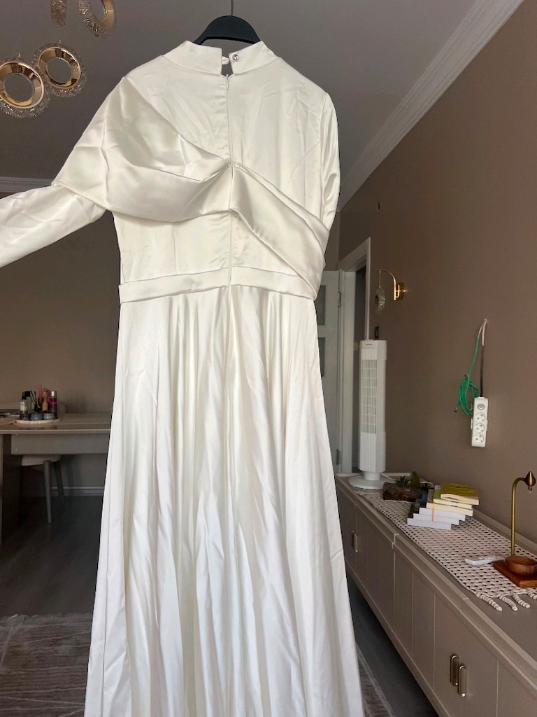 Taşlı Büzgülü Ekru Uzun Nikah Elbisesi - 3