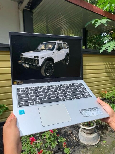 LAPTOP lada niva 4x4 ayna, Ön far, ön arka tampon, arka kapıla