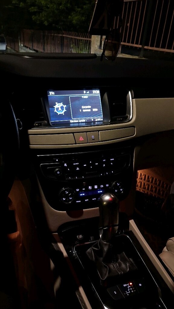 Peugeot 508 2.0 Allure dizel - 16
