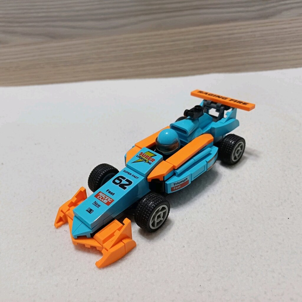 Sluban F1 Yarış Arabası Lego Seti – 210 Parça Tam Eksiksiz Kitapçıklı - 3
