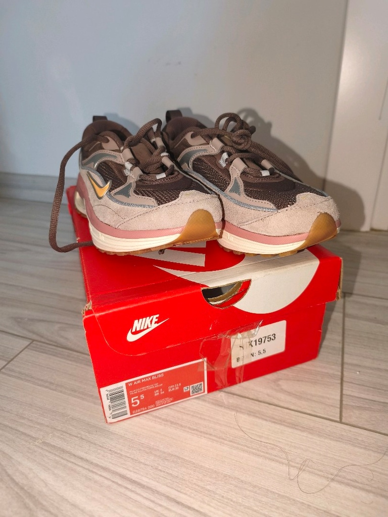 Sıfır Orijinal Nike Air Max Bliss Plum Eclipse (36 Numara / 22.5 CM) - 4