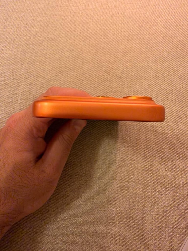 iPhone 17 Pro - Kozmik Turuncu - 5