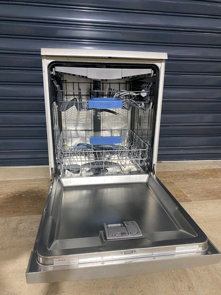 Bosch marka 6 programlı inoks iz yapmaz bulaşık makinesi - 6
