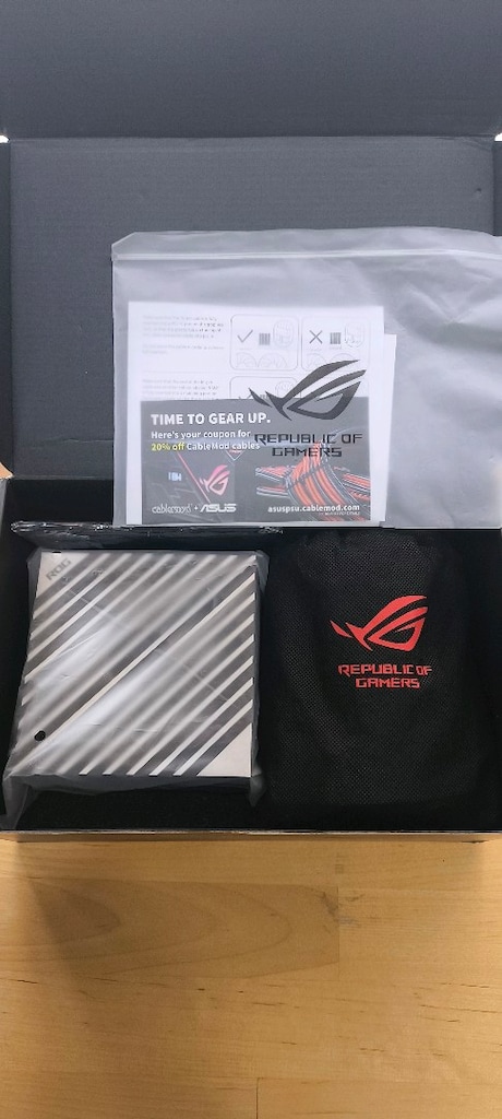 Asus rog Loki 1200 watt titanium sfx güç kaynağı - 8
