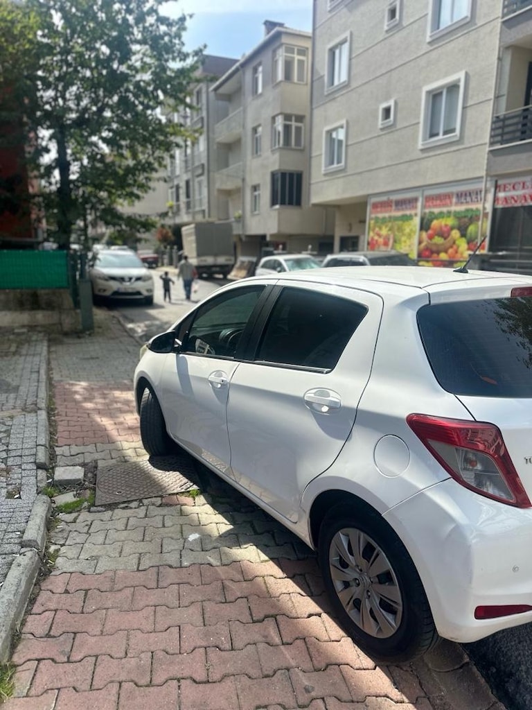 TOYOTA YARİS 1.33 STYLE OTOMATİK DEĞİŞENSİZ - 5