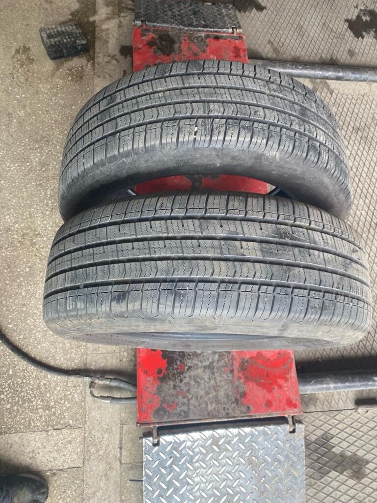 215 60 17 GOODYEAR - 2