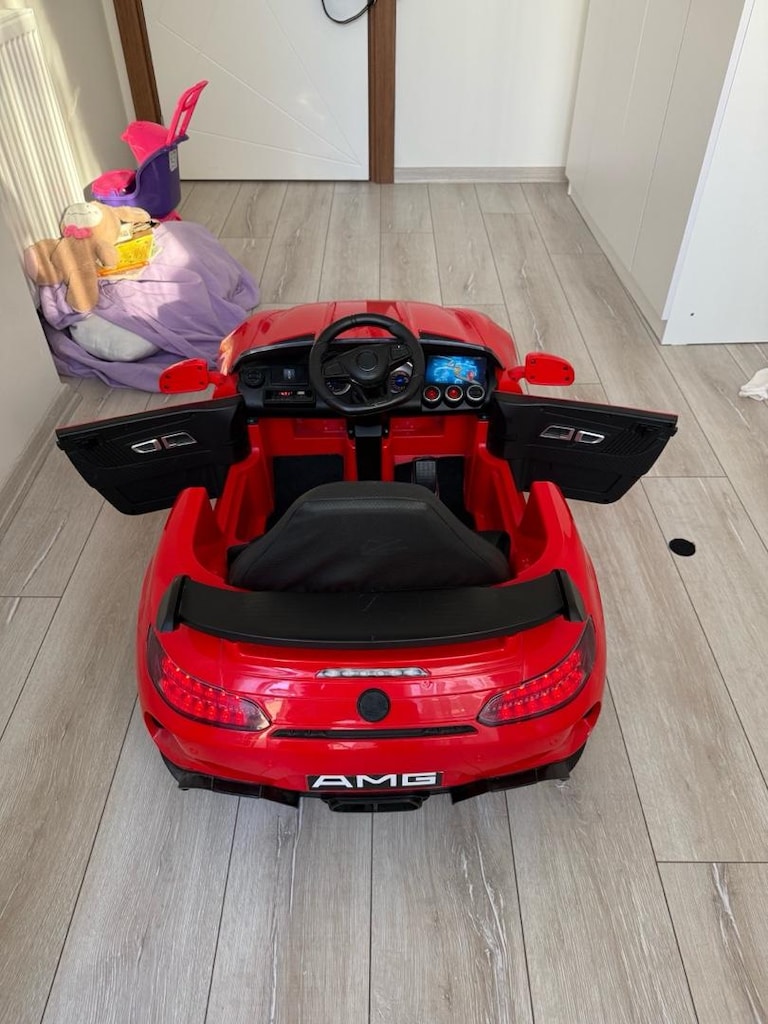 12 V Mercedes kumandalı akülü çocuk arabası - 2