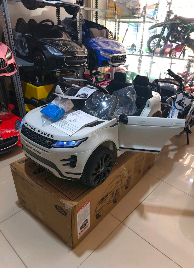 (VADE FARKSIZ 2 TAKSİT)SIFIR TEŞHİR LAND ROVER 4X4 AKÜLÜ ARABA - 2