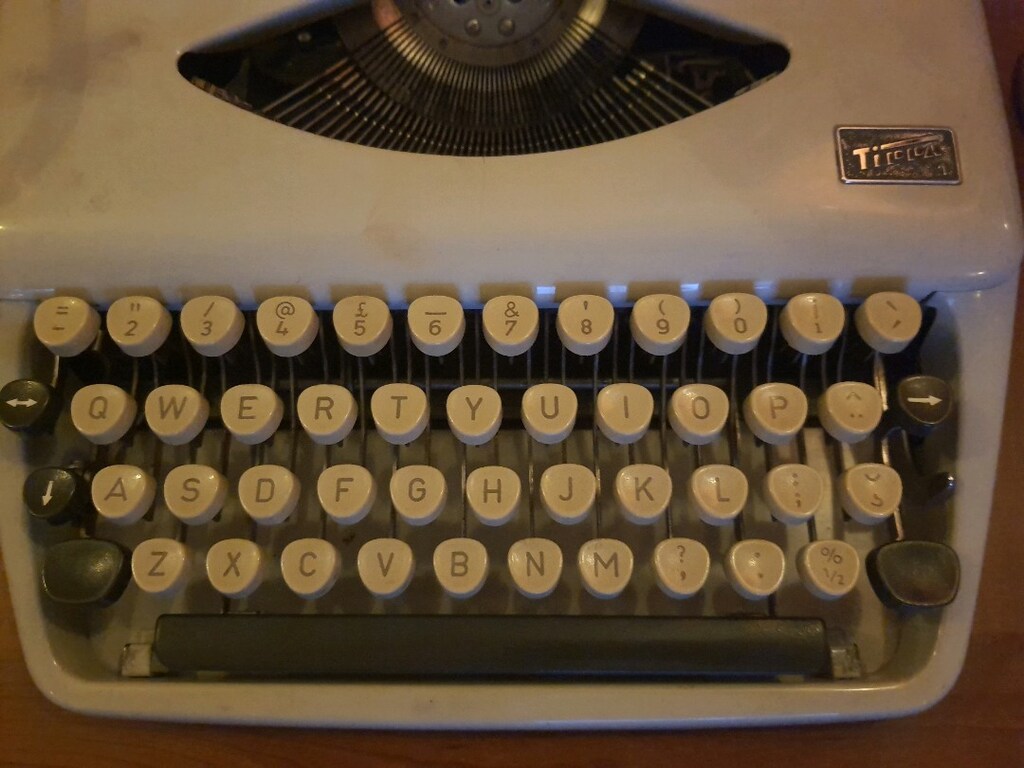 DAKTİLO - 3