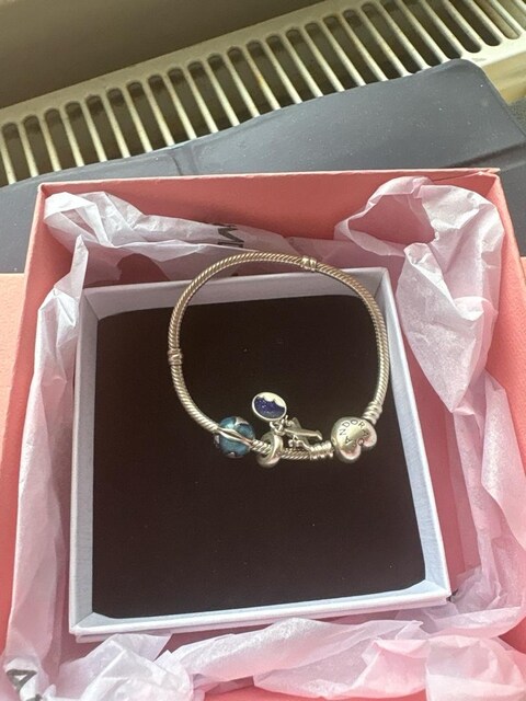 yepyeni, çok az kullanilmis Pandora + Charm Set