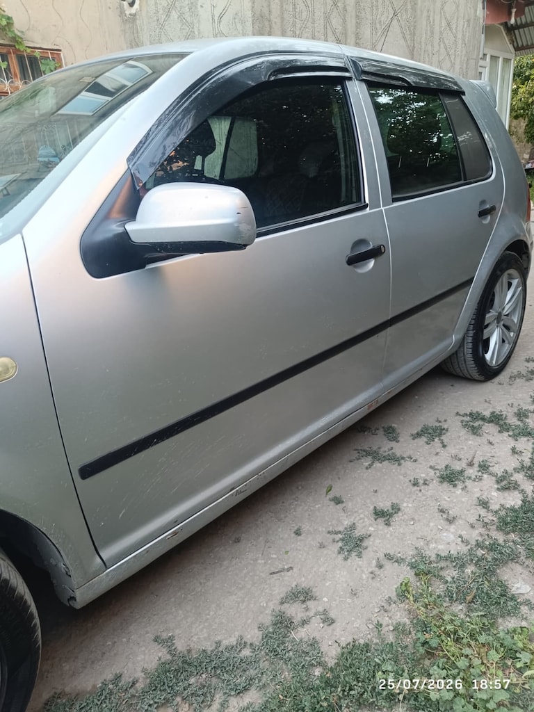 2001 MODEL VOLKSWAGEN GOLF 4 - 3