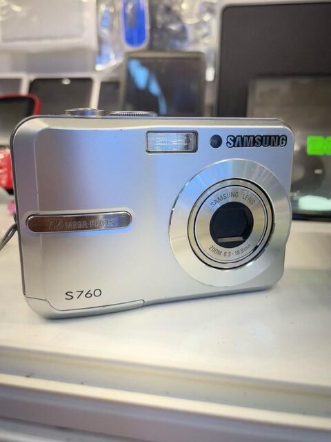 Samsung s760 dijital fotoğraf makinesi